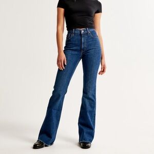 Abercrombie & Fitch Ultra High Rise Vintage 70’s Flare jeans raw hem